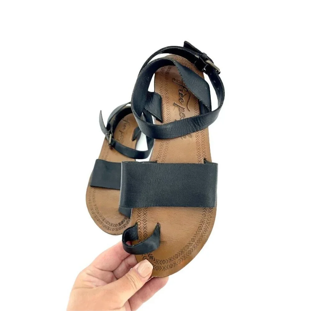 Free People Torrence Black Leather Flat Sandals Leather Straps Sz 40